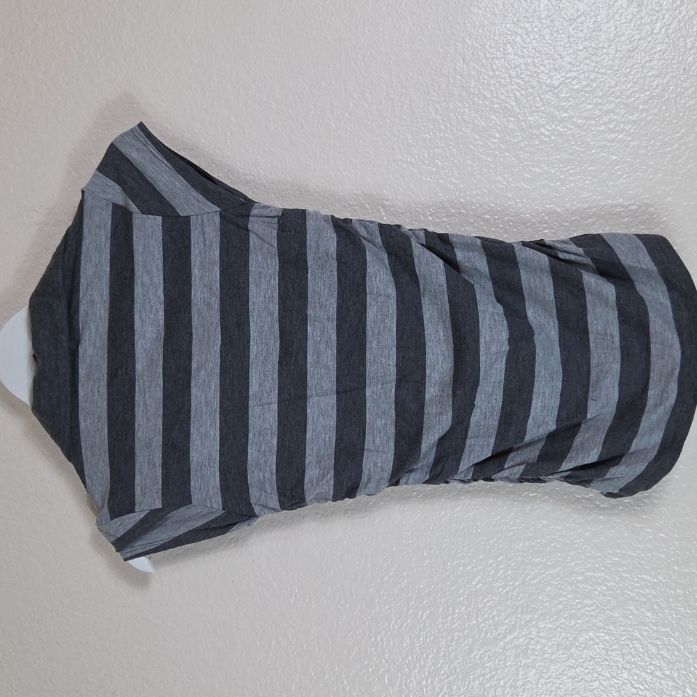 Womens 5 Piece Size Small Casual Top Bundle - Picture 8 of 13